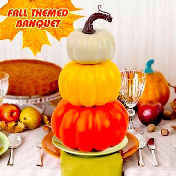 Pumpkin Stack Table Center Piece - Picture 2 of 4